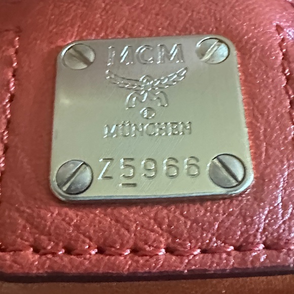 Authentic MCM Coral Leather Bag with gold Logo Plate and hardware - Picture 3 of 7
